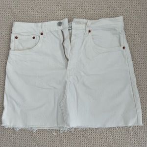 ZARA White Denim Skirt with Stars - size M